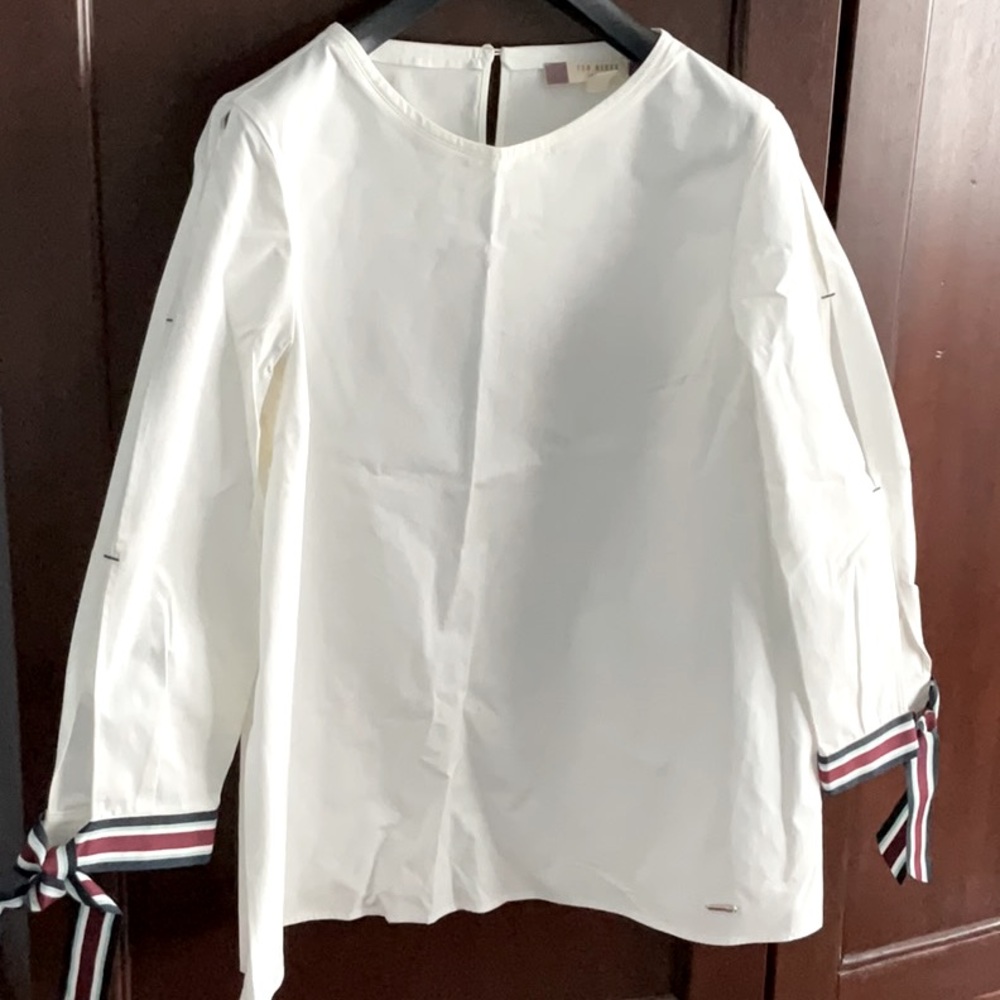 Ted Baker London Twin set worn only twice. In excellent condition.